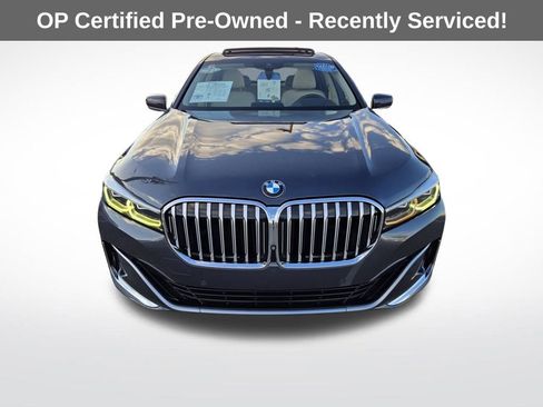 Used 2020 BMW 740i w/ Premium Package image 2