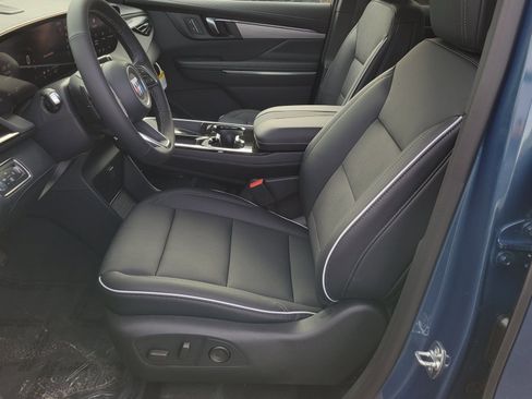 New 2026 Buick Enclave Preferred w/ Power Package image 9