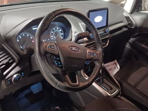 Used 2020 Ford EcoSport SE w/ SE Convenience Package image 4