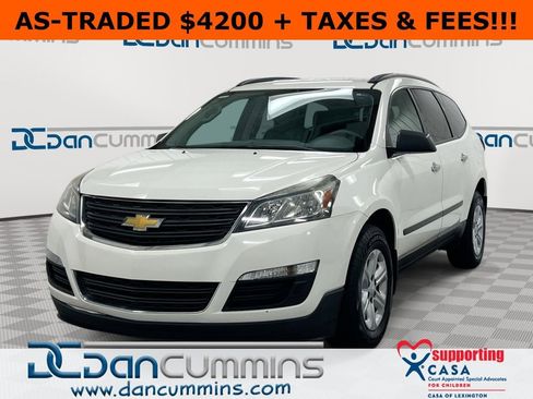 Used 2015 Chevrolet Traverse LS FWD image 1