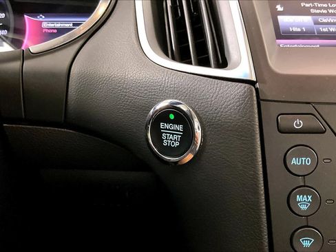 Used 2015 Ford Edge Titanium image 30