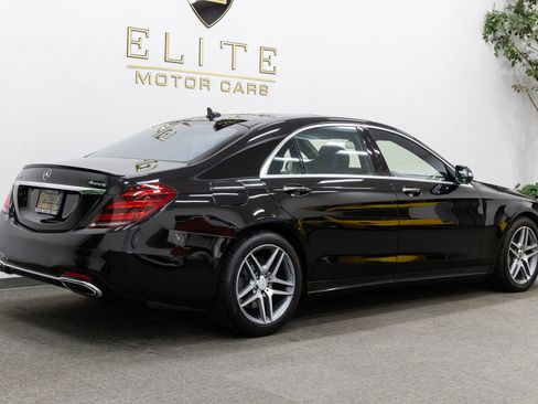 Used 2018 Mercedes-Benz S 560 4MATIC Sedan w/ AMG Line Exterior image 11