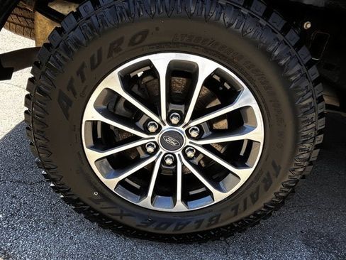 Used 2020 Ford F150 XLT w/ Equipment Group 302A Luxury image 11