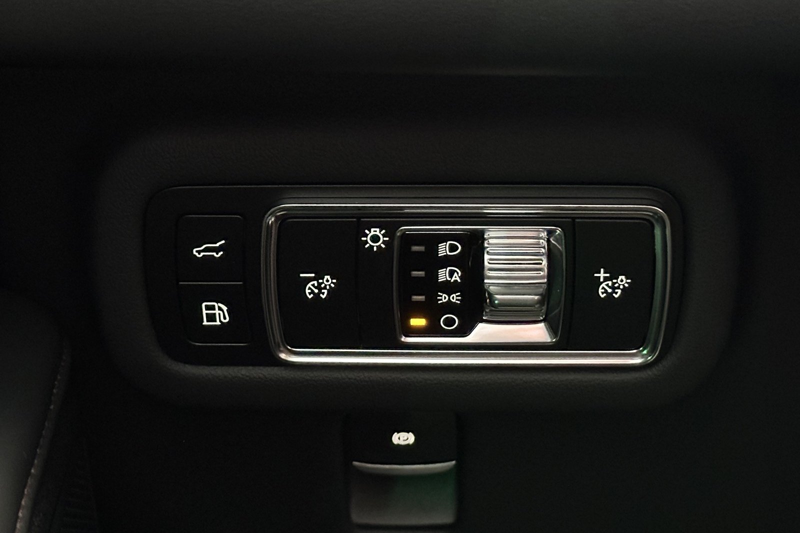 New 2026 Lincoln Nautilus Premier w/ Jet Appearance Package AWD/4WD image 25