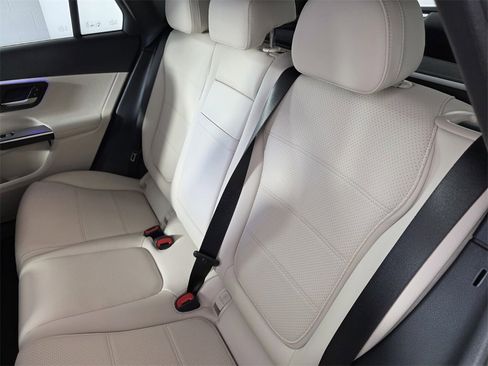 New 2026 Mercedes-Benz GLC 300 4MATIC image 12