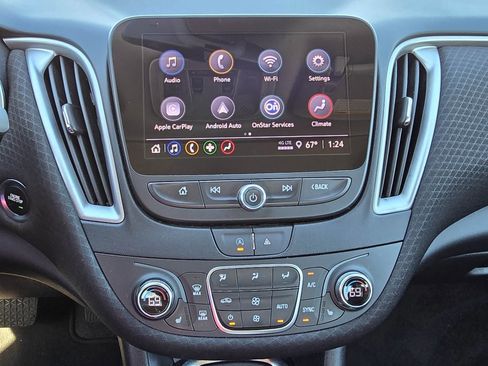 Used 2024 Chevrolet Malibu LT image 16