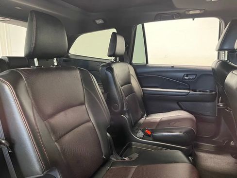 Used 2022 Honda Pilot Black Edition image 11
