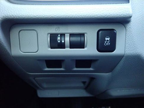 Used 2016 Subaru Forester 2.5i w/ Alloy Wheel Package image 19