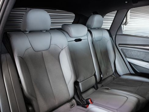 Certified 2023 Audi SQ5 Premium AWD/4WD image 11