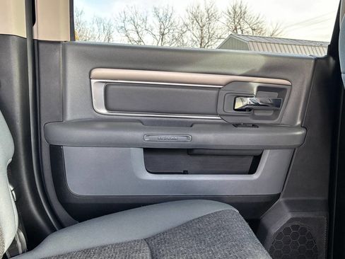 Used 2018 RAM 2500 Big Horn w/ Harvest Edition image 30