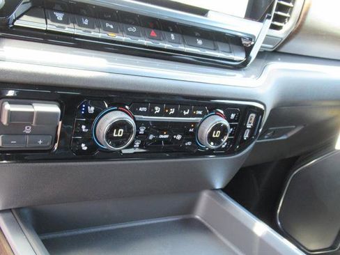 New 2025 Chevrolet Silverado 2500 High Country image 25