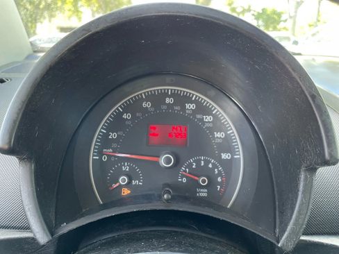 Used 2008 Volkswagen Beetle S image 13