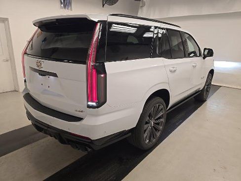Used 2026 Cadillac Escalade V AWD/4WD image 4