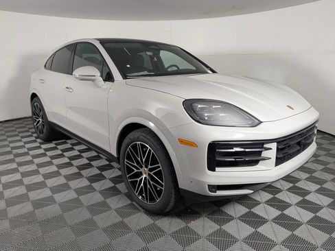 New 2026 Porsche Cayenne Coupe AWD/4WD image 9