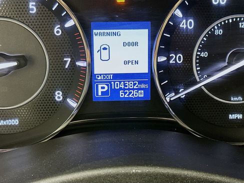 Used 2020 Nissan Armada SL w/ Premium Package AWD/4WD image 13