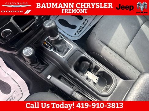 Used 2022 Jeep Wrangler Unlimited Sport AWD/4WD image 24