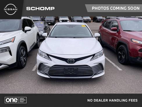 Used 2024 Toyota Camry LE image 1