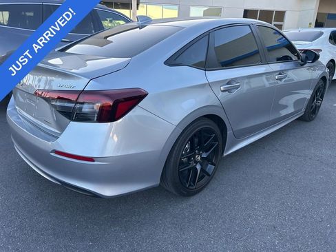 Used 2025 Honda Civic Sport image 3