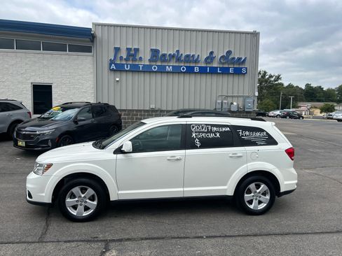 Used 2012 Dodge Journey SXT w/ Popular Equipment Group FWD image 4
