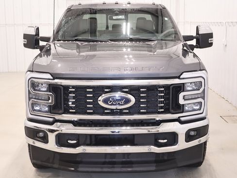 Certified 2024 Ford F350 Lariat w/ Lariat Ultimate Package image 5
