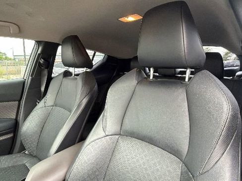 Certified 2021 Toyota C-HR Limited image 21