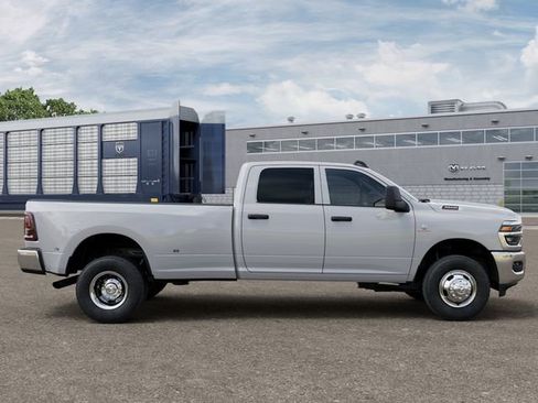 New 2026 RAM 3500 Tradesman image 21
