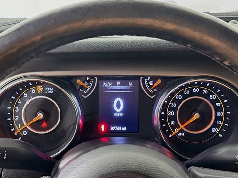 Used 2018 Jeep Wrangler Unlimited Sport S AWD/4WD image 12