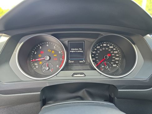 Used 2021 Volkswagen Tiguan SE R-Line AWD/4WD image 18