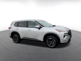 Used 2025 Nissan Rogue SV FWD video 2