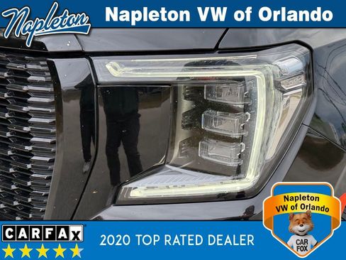 Used 2023 GMC Yukon Denali image 7