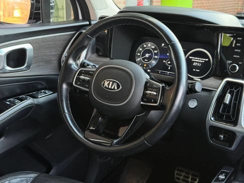 Used 2021 Kia Sorento SX Prestige image 23