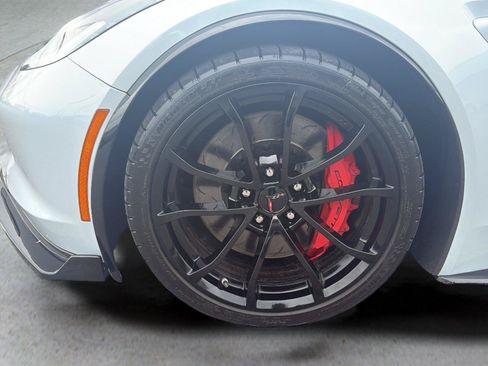 Used 2019 Chevrolet Corvette Grand Sport w/ Carbon Flash Badge Package RWD image 56