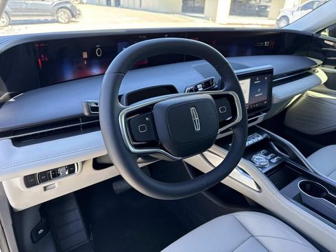 New 2026 Lincoln Nautilus Premier image 33