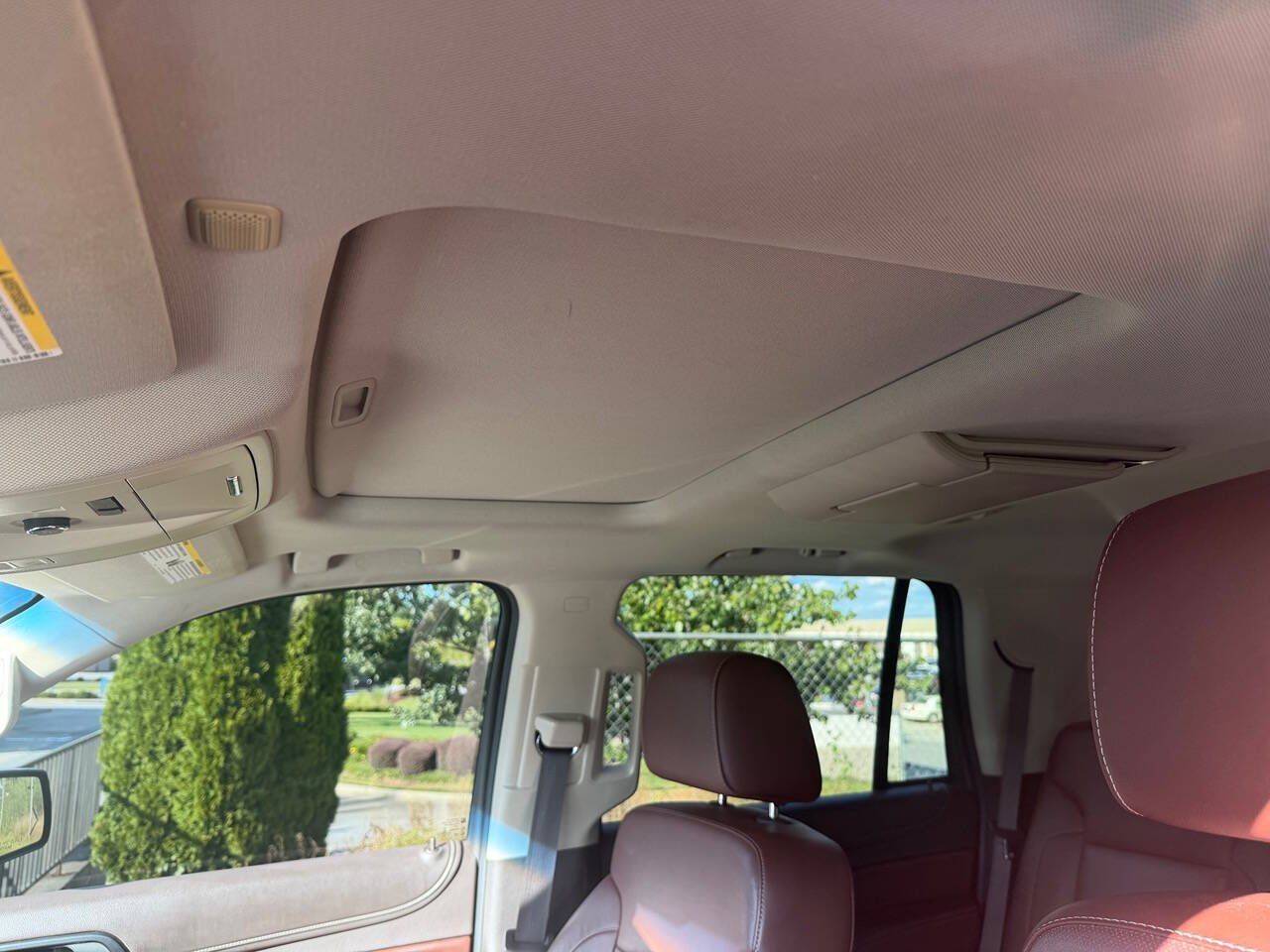 Used 2015 Chevrolet Tahoe LTZ RWD image 9