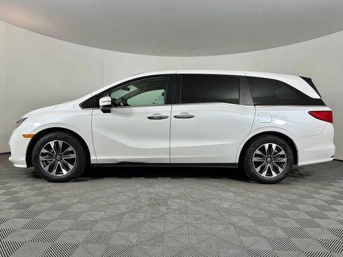 Used 2024 Honda Odyssey EX-L image 16