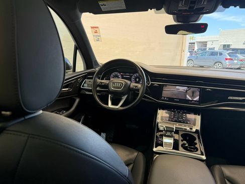 Used 2020 Audi Q7 2.0T Premium Plus w/ Premium Plus Package AWD/4WD image 32