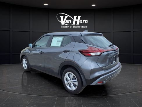 Certified 2025 Nissan Kicks Play S FWD image 3