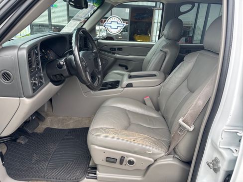Used 2006 Chevrolet Tahoe LT w/ LT Preferred Equipment Group AWD/4WD image 7