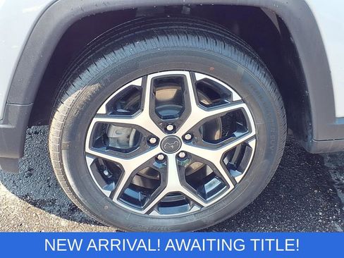 Used 2025 Jeep Compass Limited AWD/4WD image 23