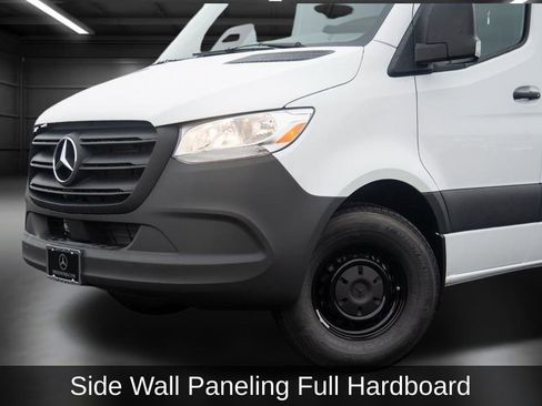 Used 2025 Mercedes-Benz Sprinter 2500 image 17