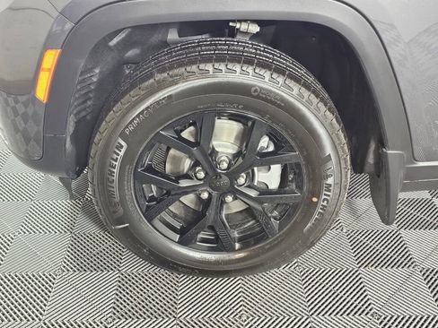 New 2026 Jeep Grand Cherokee Altitude AWD/4WD image 10