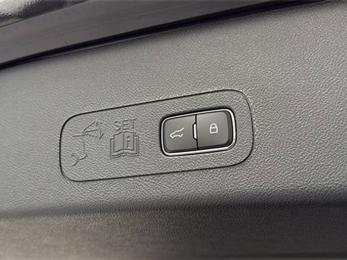 New 2026 Lincoln Aviator Premiere image 13