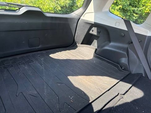 Used 2015 Subaru Forester 2.5i Premium w/ Popular Package #2 AWD/4WD image 7