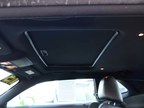 Used 2015 Dodge Challenger R/T Scat Pack w/ Leather Interior Group RWD image 24