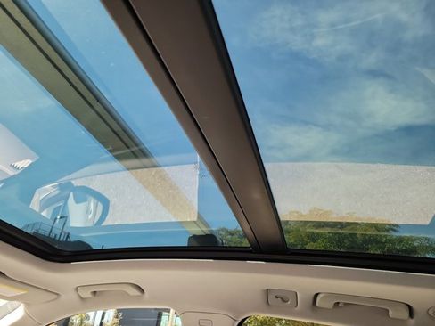 Used 2023 Audi Q5 2.0T Premium w/ Convenience Package image 15