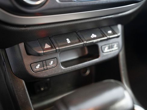 Used 2019 Chevrolet Colorado LT w/ LT Convenience Package AWD/4WD image 19