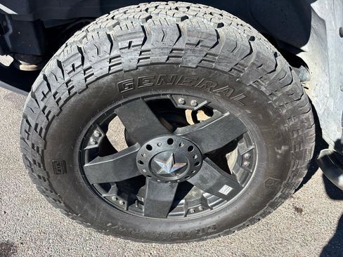 Used 2009 HUMMER H2 Luxury image 18