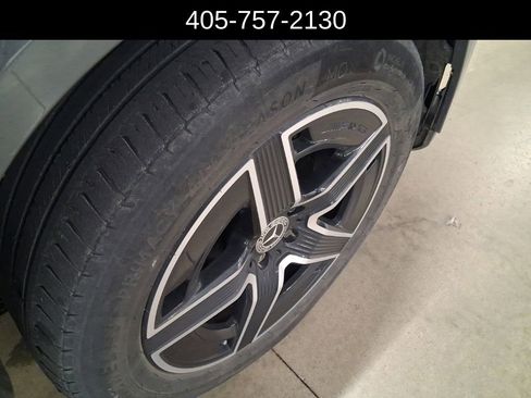 Used 2023 Mercedes-Benz GLC 300 4MATIC image 9