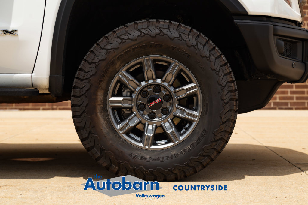 Used 2025 GMC Sierra 1500 AT4X AWD/4WD image 47
