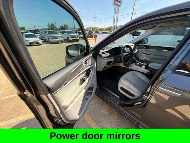 Used 2023 Jeep Grand Cherokee L Overland AWD/4WD image 34